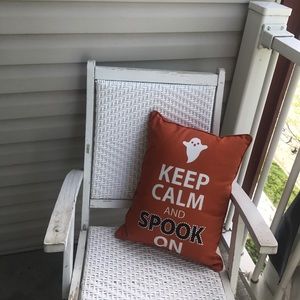 keep calm & spook on halloween throw pillow